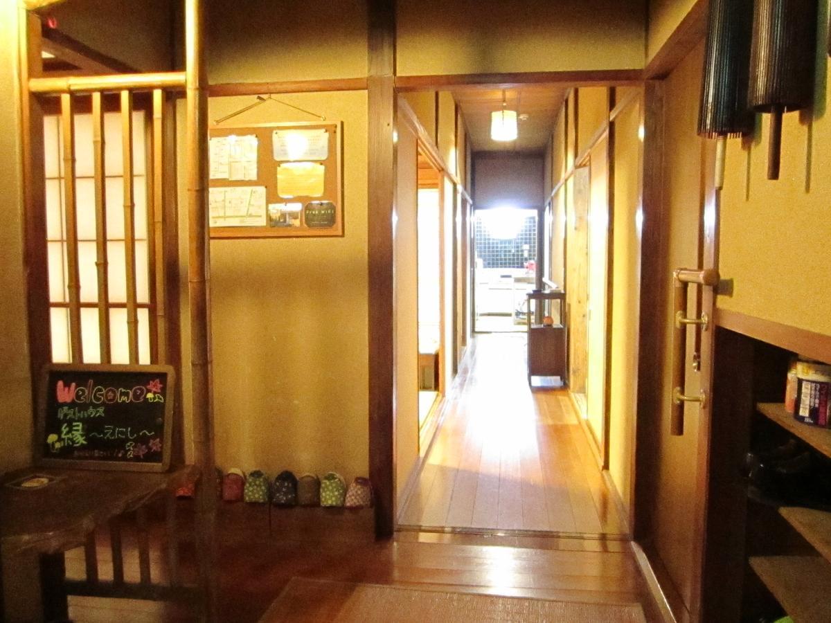 Guest House Enishi Toyama Station Exteriör bild